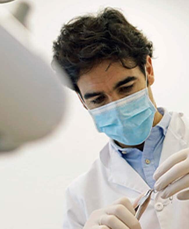 Sonrisa gingival: por qué aparece y cómo se puede corregir